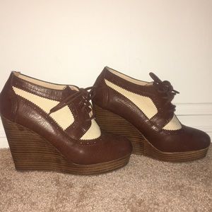 Brown detailed wedges